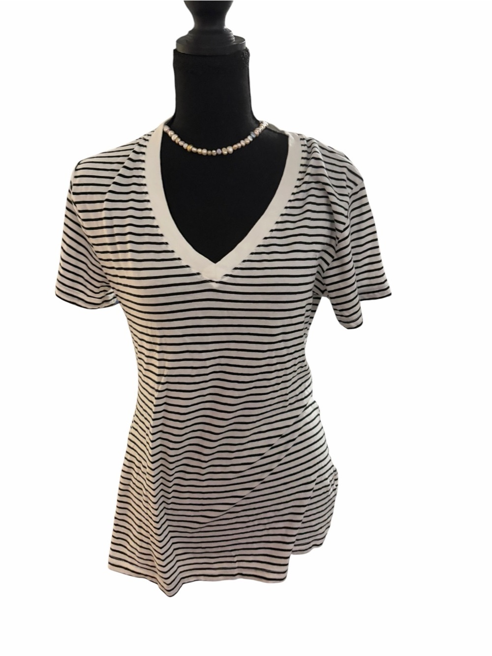 Source Unknown Black & White Striped V-Neck Tee